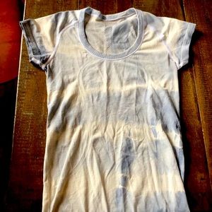 Lululemon shirt